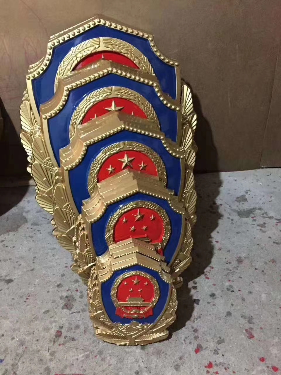 警徽厂家选择技巧